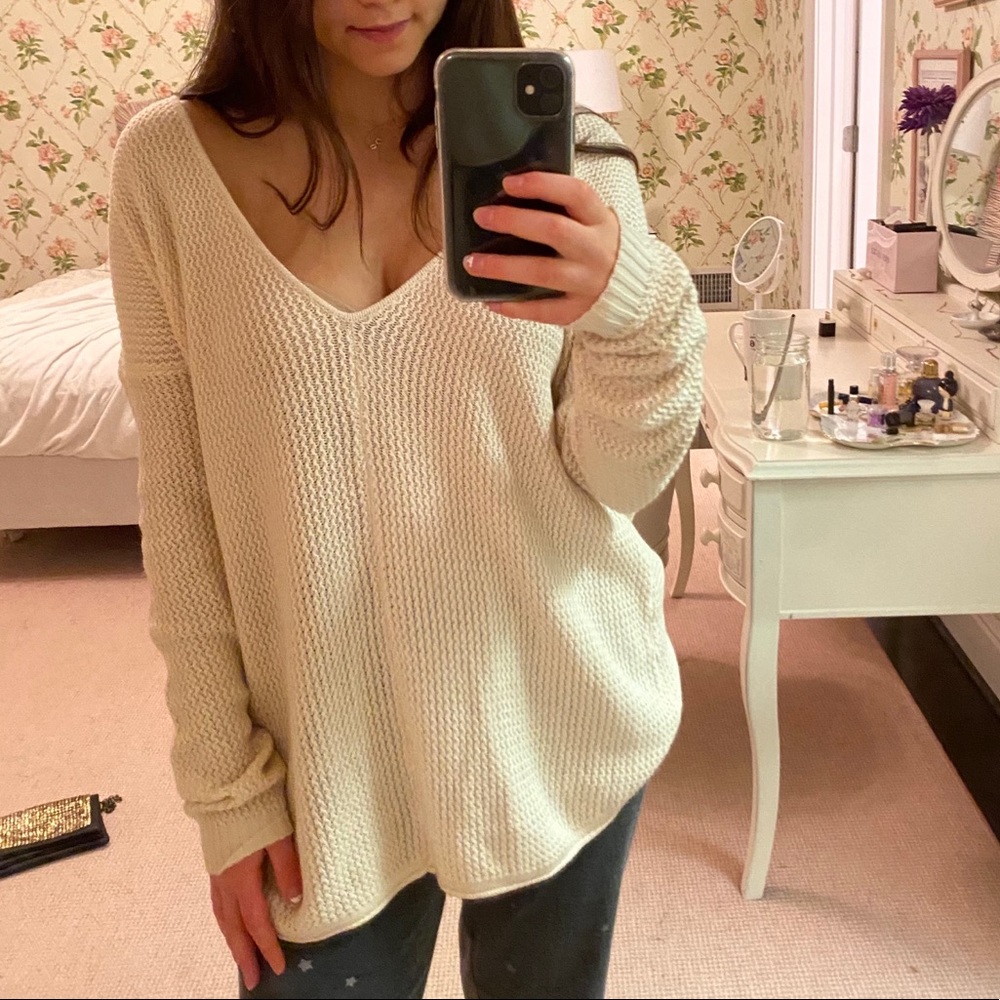 LF knit oversized reversible sweater in cream 🤍